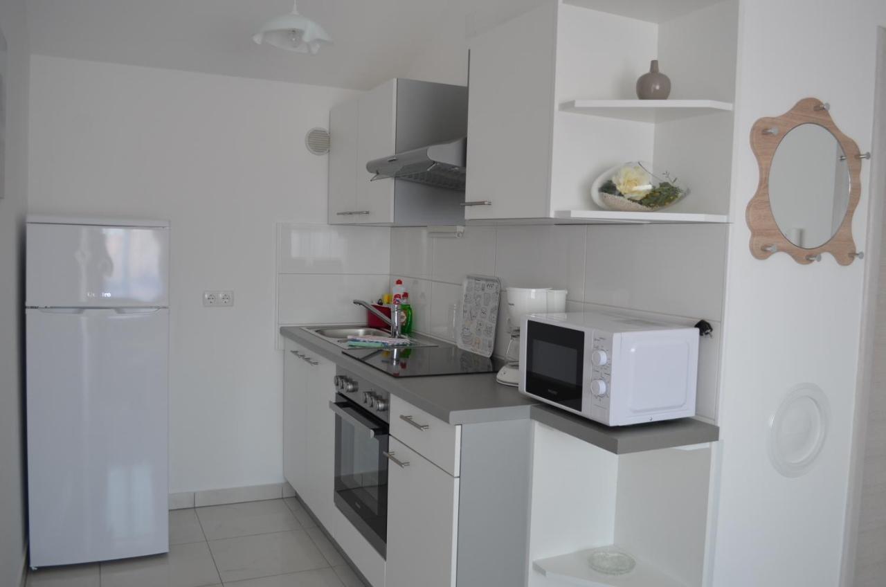 Apartments Susec Baska  Exterior photo